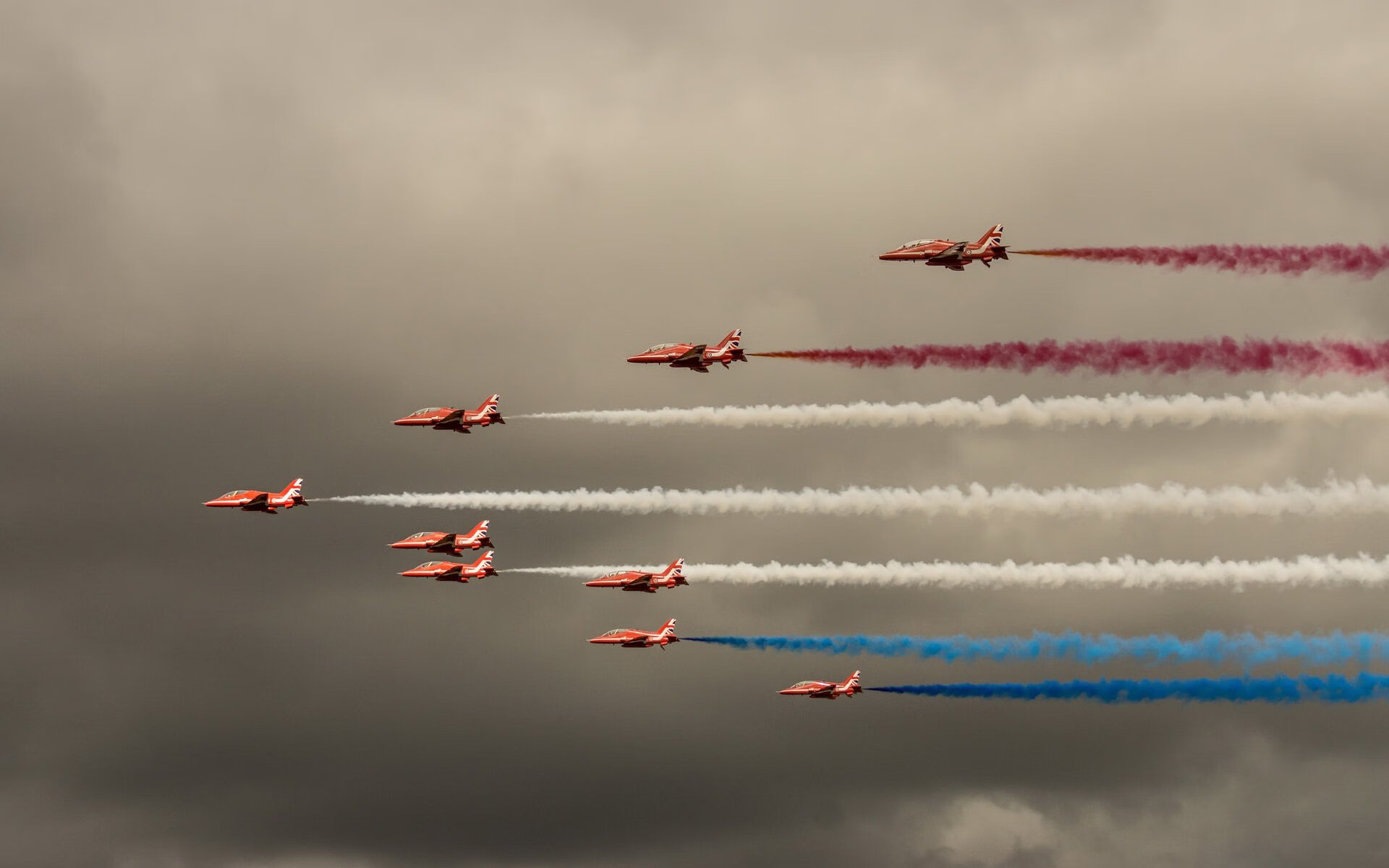 AC米兰边路进攻愈发犀利，ac米兰边后卫大全