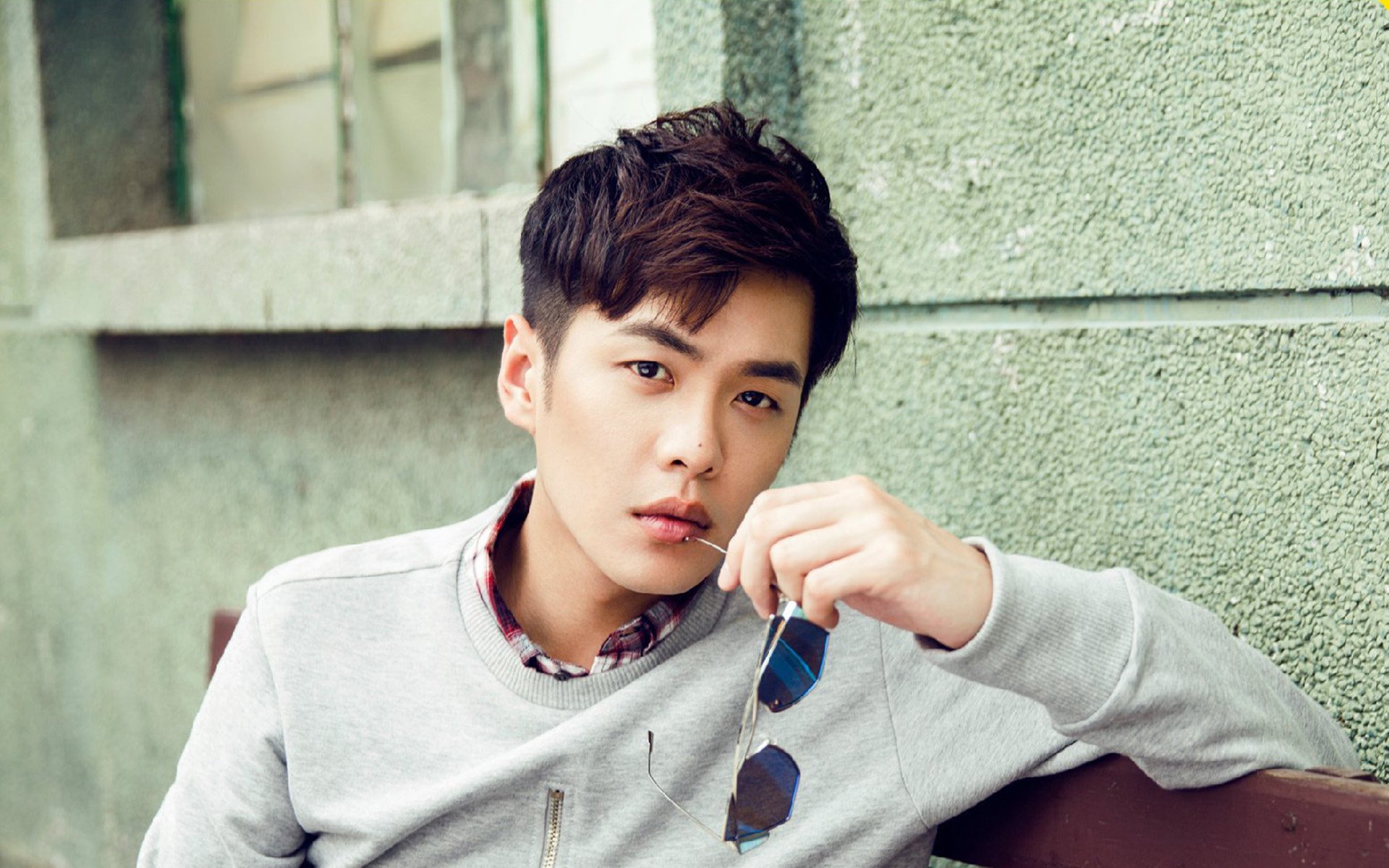 AYX体育-东亚杯国足战败 球迷呼吁从基础做起，2021东亚杯国足